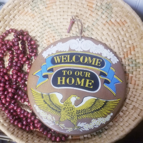 Vintage Wood Eagle Welcome Home Hanging Plaque - Picture 2 of 5